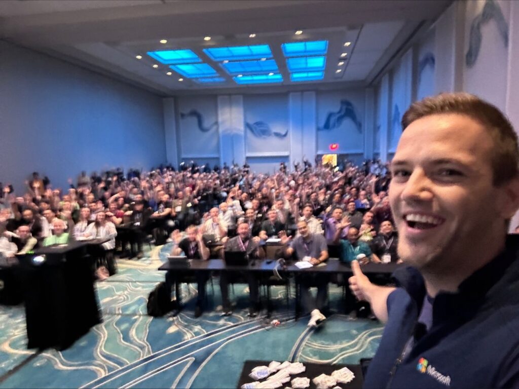 #M365Con from Orlando, Florida! Packed session! The future of Windows, AI, and Cloud! AND we’re having fun! Lots of great feedback.